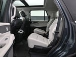 2025 Navigator Thumbnail 23