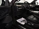 2025 Navigator Thumbnail 13