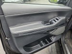 2025 Navigator Thumbnail 40