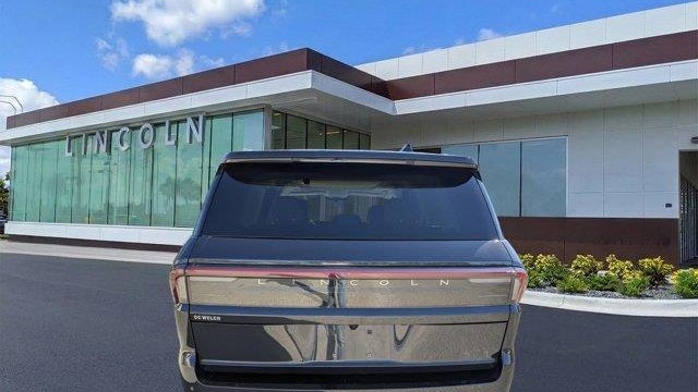 2025 Lincoln Navigator Reserve