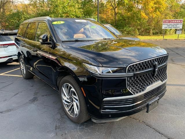 2025 Lincoln Navigator - $76,789