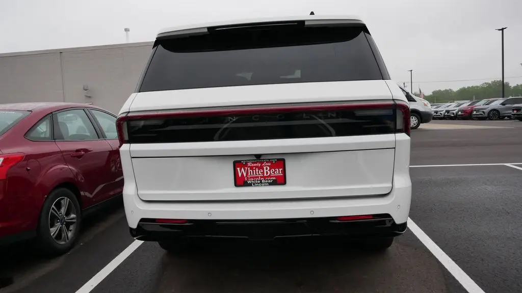 2025 Lincoln Navigator Reserve