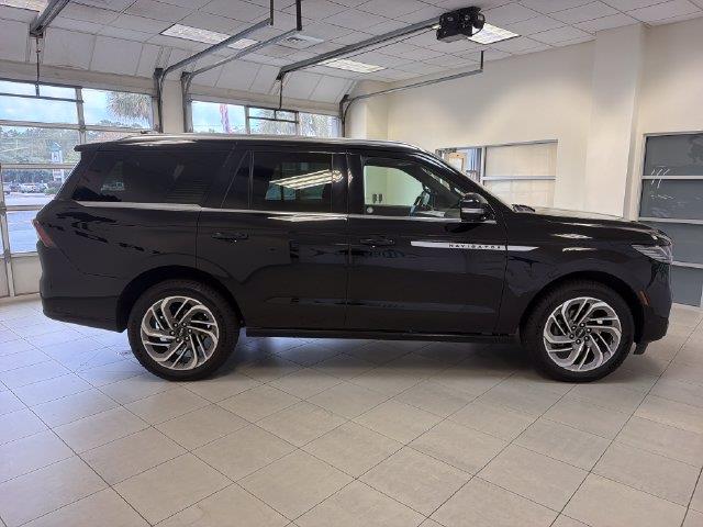 2025 Lincoln Navigator - $71,400