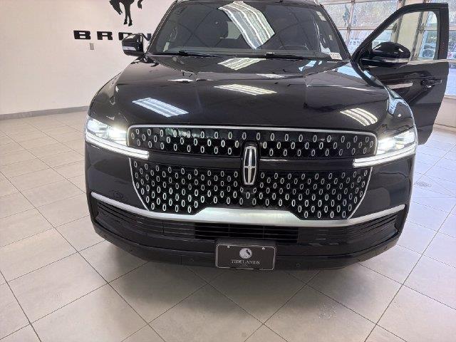 2025 Lincoln Navigator - $71,400