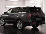 2025 Navigator Thumbnail 5