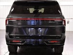 2025 Navigator Thumbnail 6