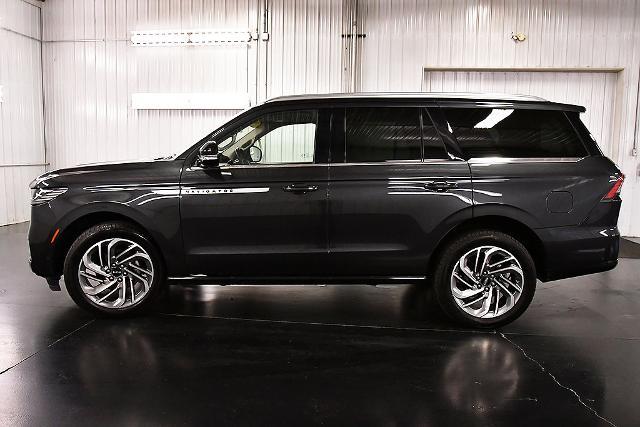 2025 Lincoln Navigator - $75,995