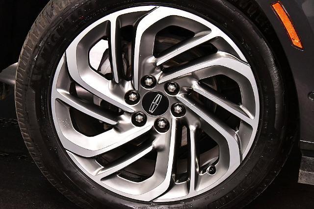 2025 Lincoln Navigator - $75,995