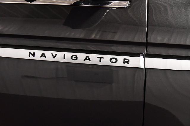 2025 Lincoln Navigator - $75,995