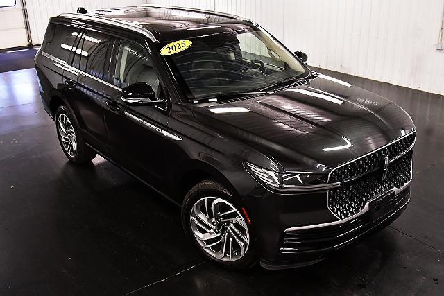 2025 Lincoln Navigator - $75,995