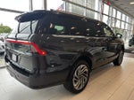 2025 Navigator Thumbnail 5