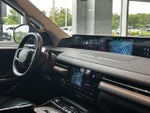 2025 Navigator Thumbnail 32