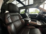 2025 Navigator Thumbnail 34