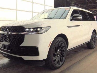 Photo of a 2025 Lincoln Navigator 4X4 Reserve 4DR SUV for sale