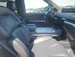 2025 Navigator Thumbnail 9