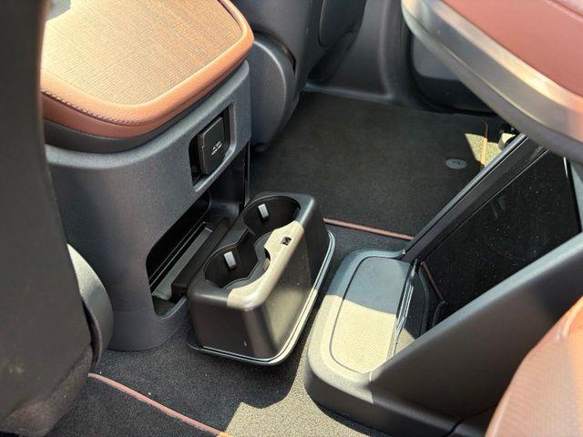 2026 Lincoln Navigator - $95,425