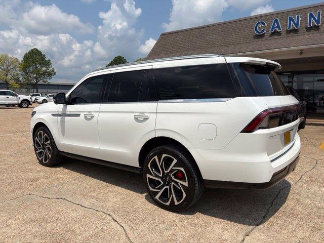2026 Lincoln Navigator - $93,415