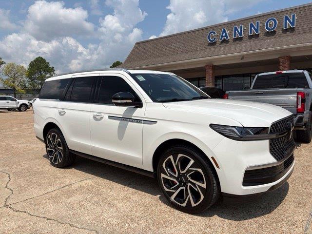 2026 Lincoln Navigator - $93,415