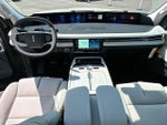 2026 Navigator Thumbnail 3