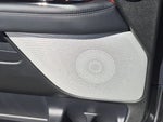2023 Navigator Thumbnail 6