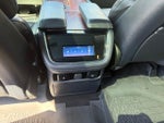 2023 Navigator Thumbnail 14