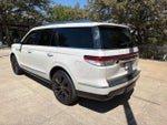 2023 Navigator Thumbnail 4