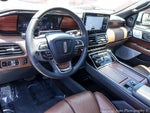2023 Navigator Thumbnail 10
