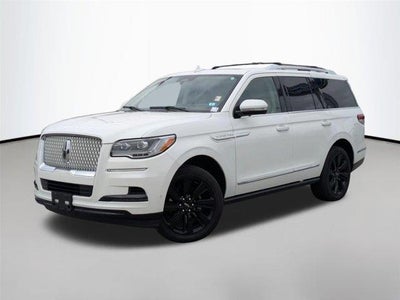 Photo of a 2023 Lincoln Navigator 4X4 Reserve 4DR SUV for sale