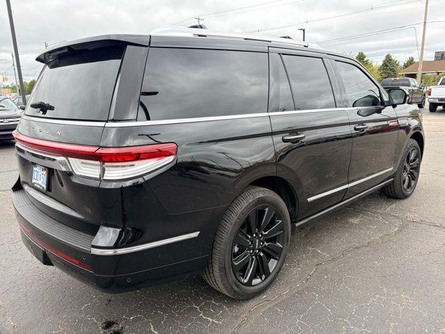 2024 Lincoln Navigator - $63,838
