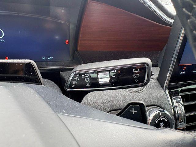2024 Lincoln Navigator - $63,838