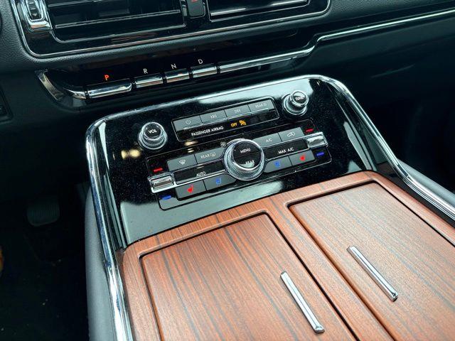 2024 Lincoln Navigator - $63,838