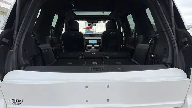 2025 Lincoln Navigator Reserve