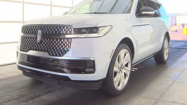 2025 Lincoln Navigator Reserve
