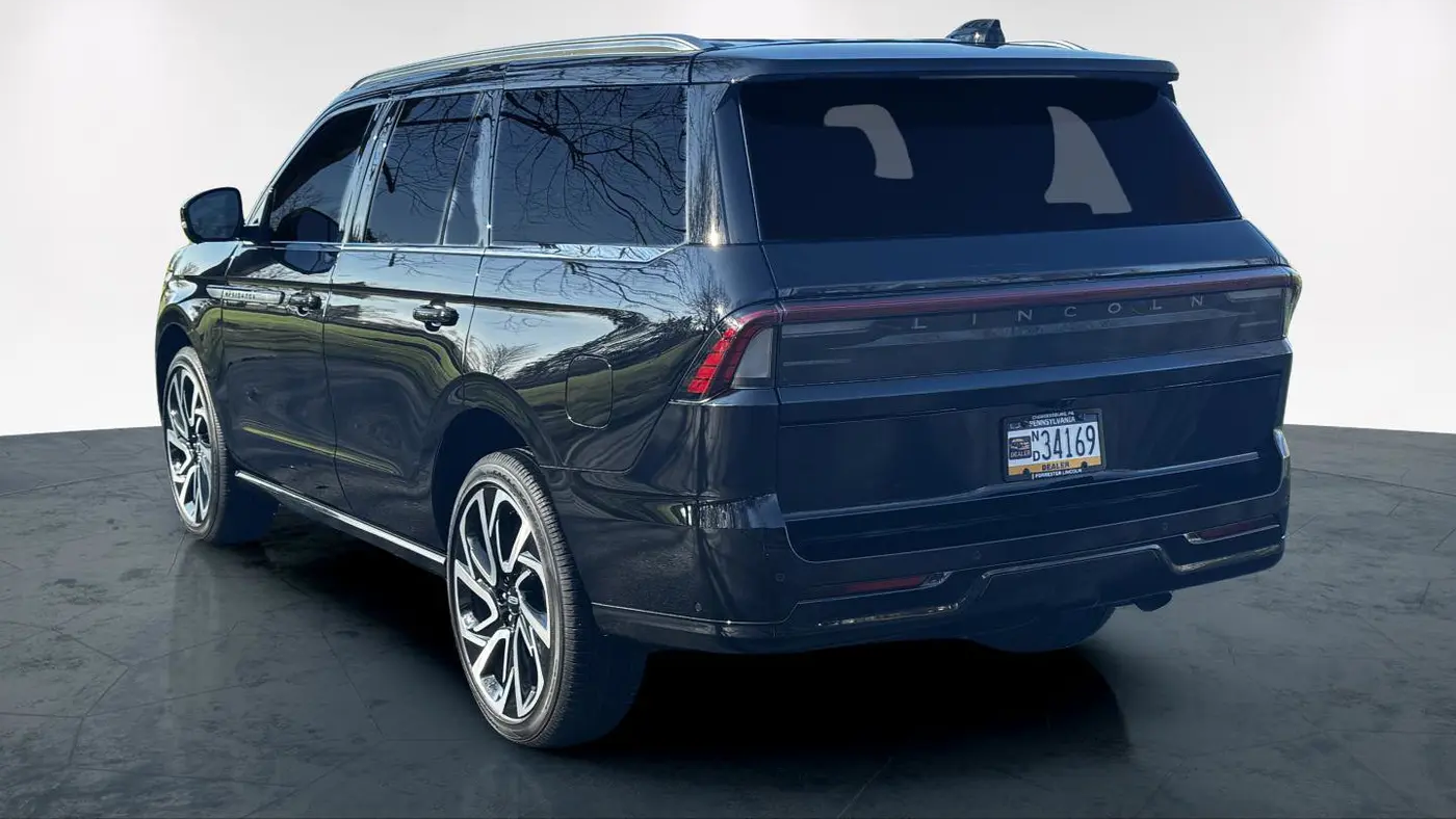 2025 Lincoln Navigator Reserve