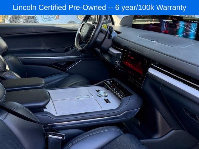 2025 Lincoln Navigator - $74,500