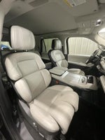 2025 Navigator Thumbnail 15