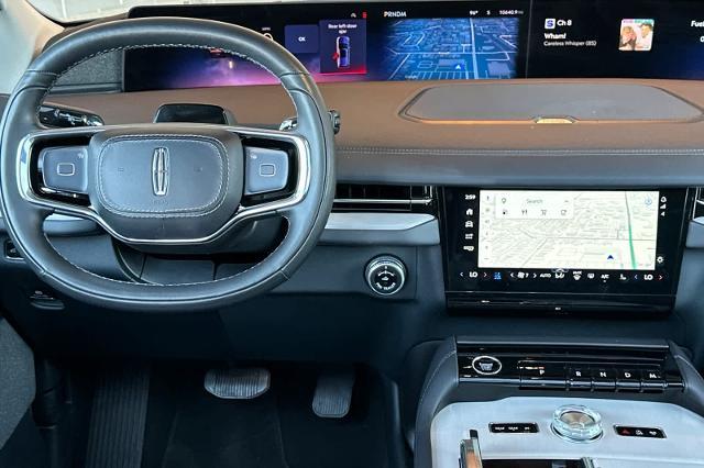 2025 Lincoln Navigator - $74,594