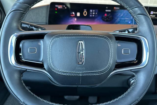 2025 Lincoln Navigator - $74,594