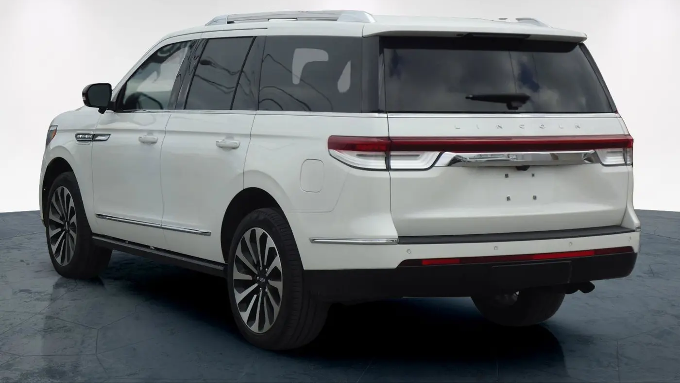 2023 Lincoln Navigator Reserve