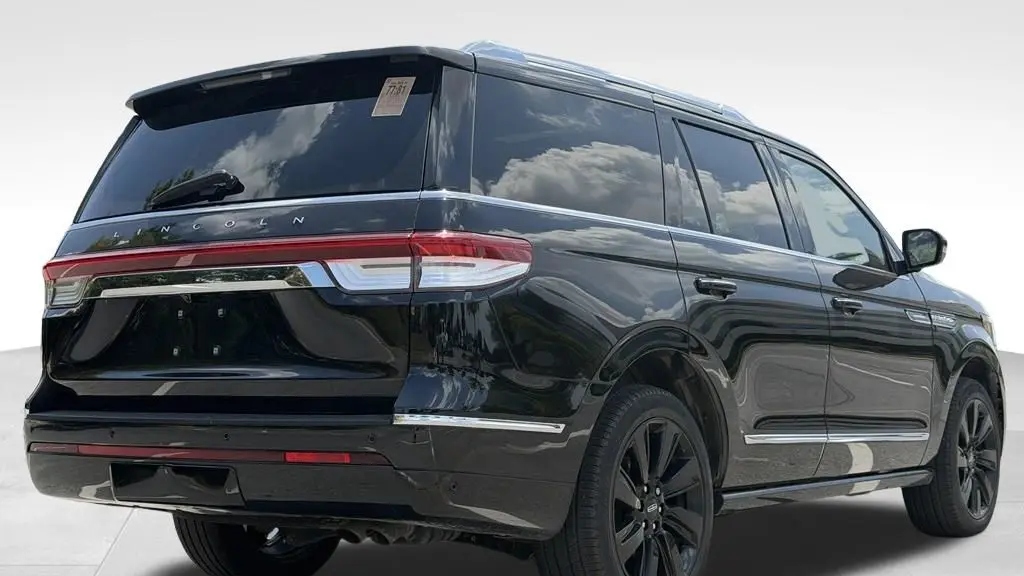 2023 Lincoln Navigator Reserve