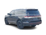 2023 Navigator Thumbnail 4