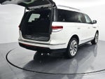 2023 Navigator Thumbnail 9