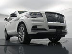 2023 Navigator Thumbnail 33