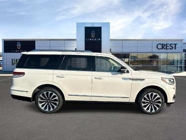 2023 Lincoln Navigator - $58,999
