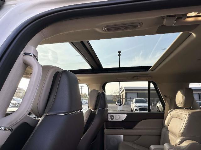 2023 Lincoln Navigator - $58,999