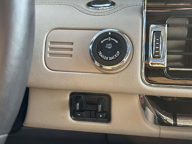 2023 Lincoln Navigator - $58,999