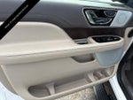 2024 Navigator Thumbnail 13