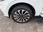 2024 Navigator Thumbnail 30