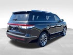 2024 Navigator Thumbnail 10