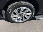 2024 Navigator Thumbnail 12